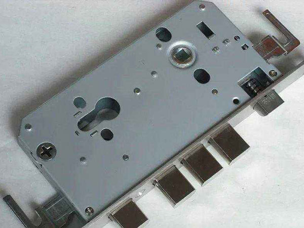 福海24小时上门开锁公司