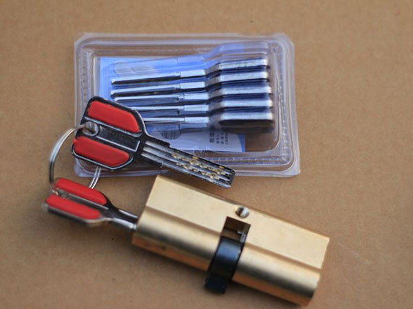 福海24小时上门开锁公司